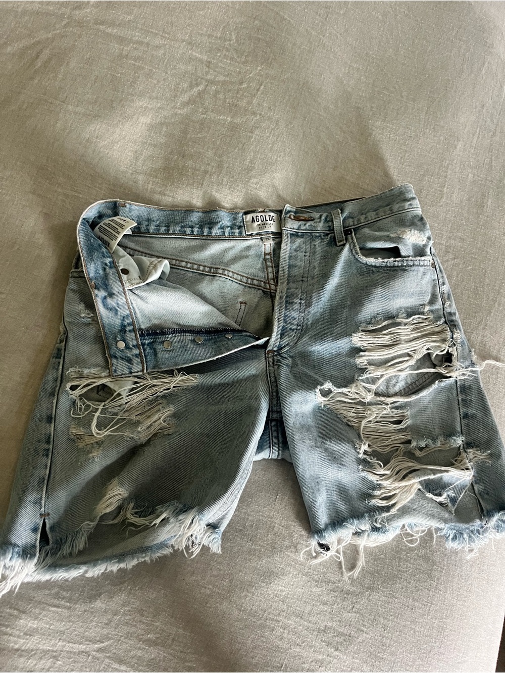 AGOLDE High Rise Shorts Size 28 - Riley Distressed Style - Picture 5 of 6